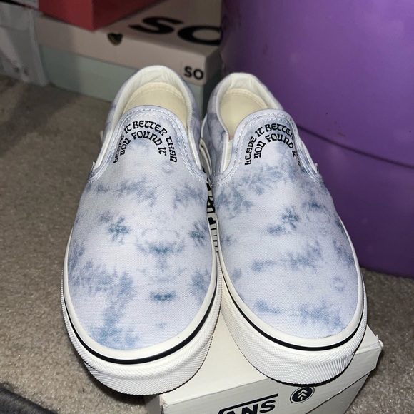 TIE DYE SLIP ON VANS - Picture 3 of 4